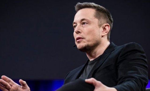 Elon Musk, uydularının uzayda çok fazla yer kapladığı yönündeki iddiaları reddetti