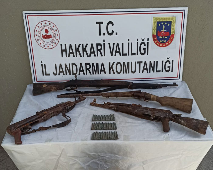 Yüksekova'da silah ve mühimmat ele geçirildi