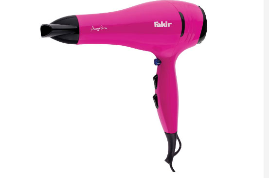 Saç kurutma makinesi