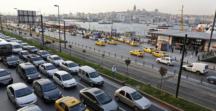 Kapanma öncesi il dışına çıkanlar artıyor