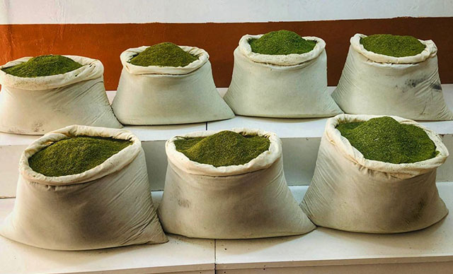 Lice'de 221 kilogram toz esrar ele geçirildi