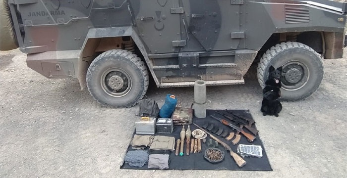 Hakkari'de mühimmat ve patlayıcı ele geçirildi