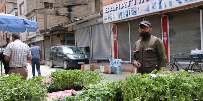 Fideler yasaktan dolayı çürüdü