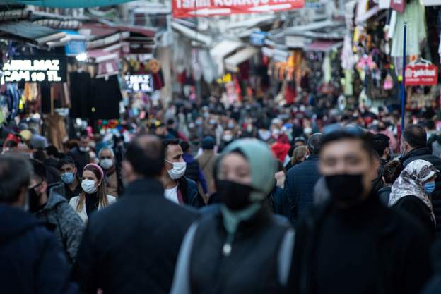 TÜİK: Ortalama hanehalkı büyüklüğü 3,3 kişiye geriledi