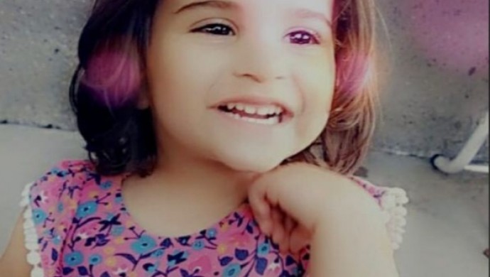 Araba çarpan 5 yaşındaki çocuk hayatını kaybetti