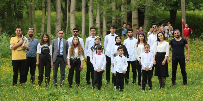 Öğretmen ve öğrenciler Şemdinli'yi kliple tanıttı