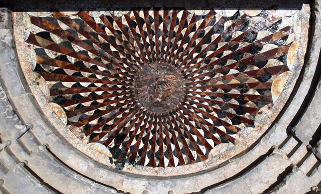 Medusa mozaiği ziyarete açıldı