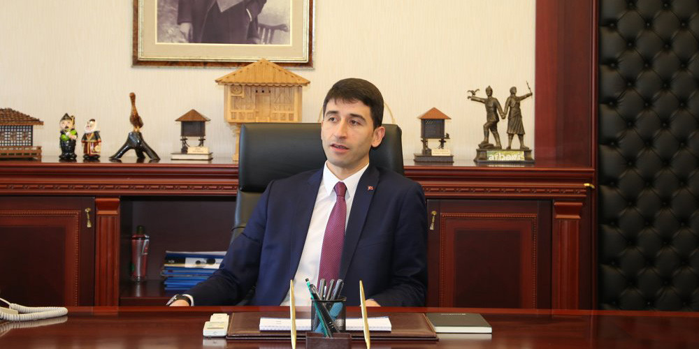 Hakkari eski vali yardımcısı kalp krizinden hayatını kaybetti