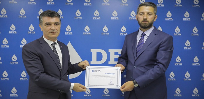 DEVA Yüksekova İlçe Başkanı Örbeyi Yetki Belgesini Aldı