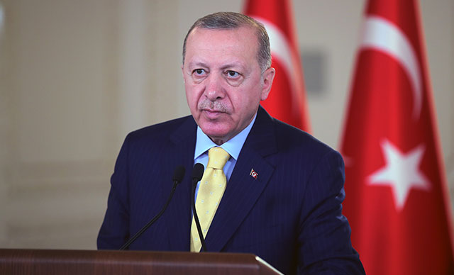 Erdoğan'dan dünya şampiyonu Ayşe Begüm Onbaşı'ya tebrik telefonu