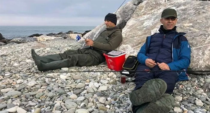 Havaya fırlattığı oltası elektrik teline takıldı: Akıma kapılarak hayatını kaybetti