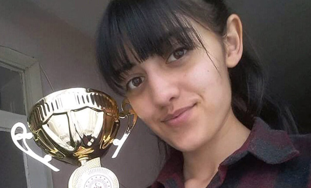 Babasının pompalı tüfekle vurduğu genç kız ağır yaralandı