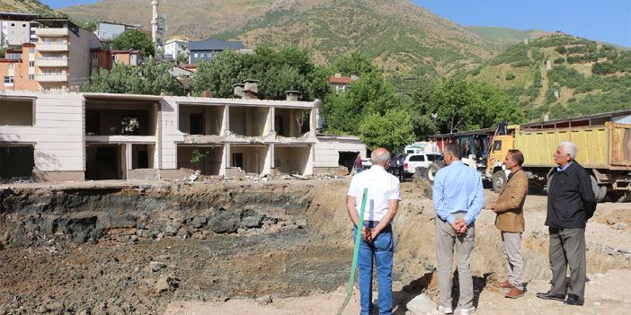 Şemdinli Belediyesi yeni hizmet binası için kolları sıvadı