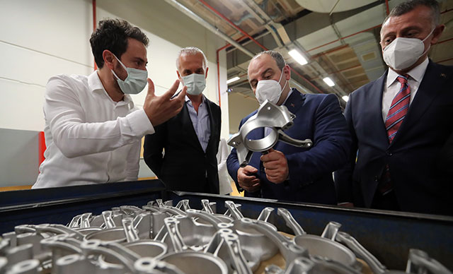 Bakan Varank: Dünyada artık sadece üretmek yetmiyor