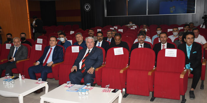 Hakkari'de 'Dostluk Köprüsü' sempozyumu