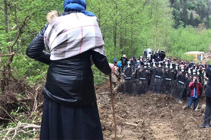 Rize İkizdere’de taş ocağına karşı çıkan köylüye gözaltı