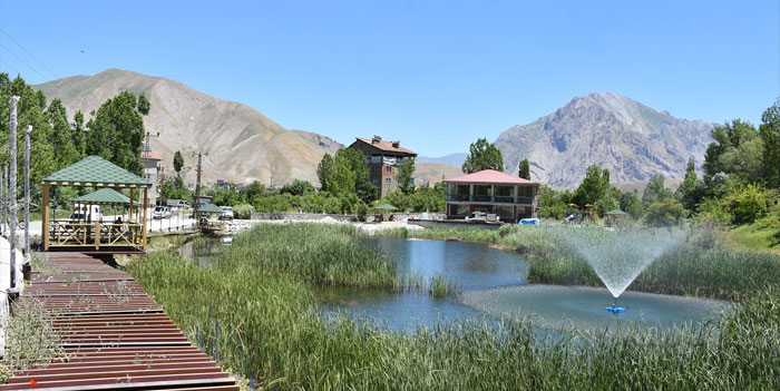 Hakkari Belediyesi 50 milyon lira borç ödedi, 25 milyon liranın üzerinde yatırım yaptı