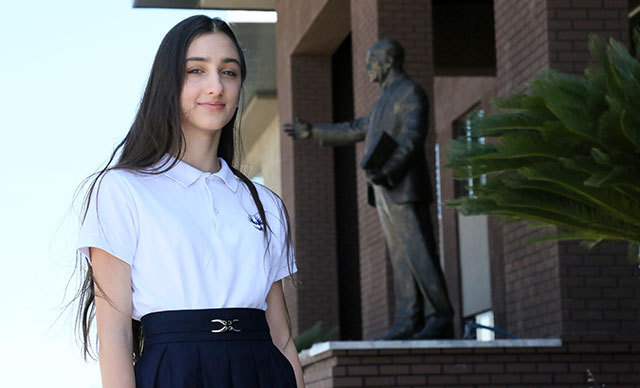 15 yaşındaki Safiye, 5'inci dili öğreniyor