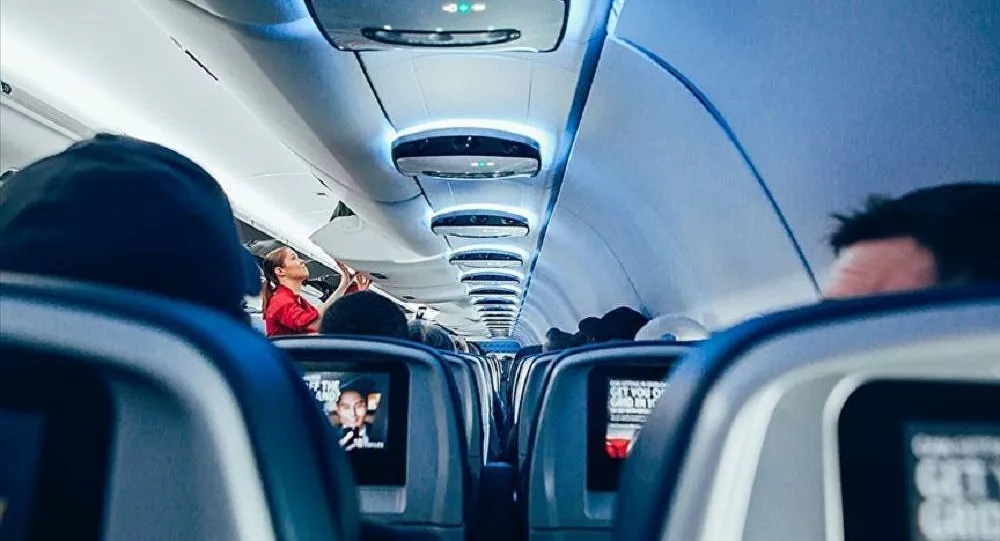 Uçakta tacize uğradığını söyleyen kadın, personelden "Otur ve sessiz kal" yanıtını aldı