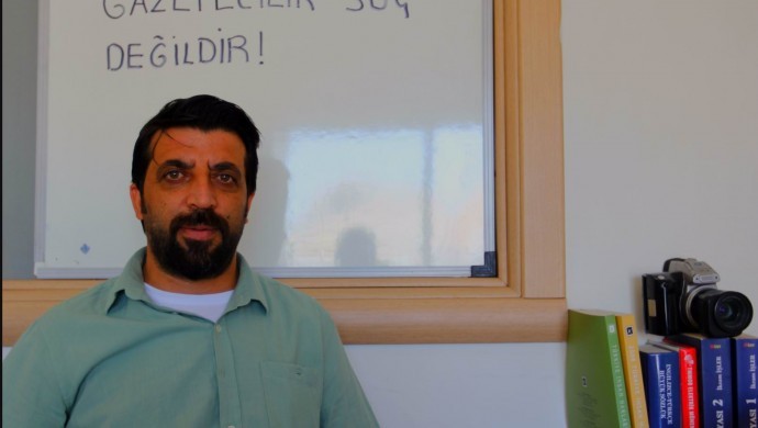 Van’da bir gazeteciye 4 4ılda 40 soruşturma açıldı