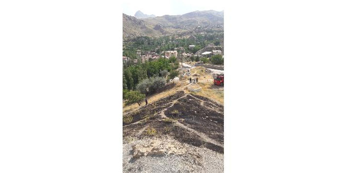 Hakkari'de mezarlık yangını