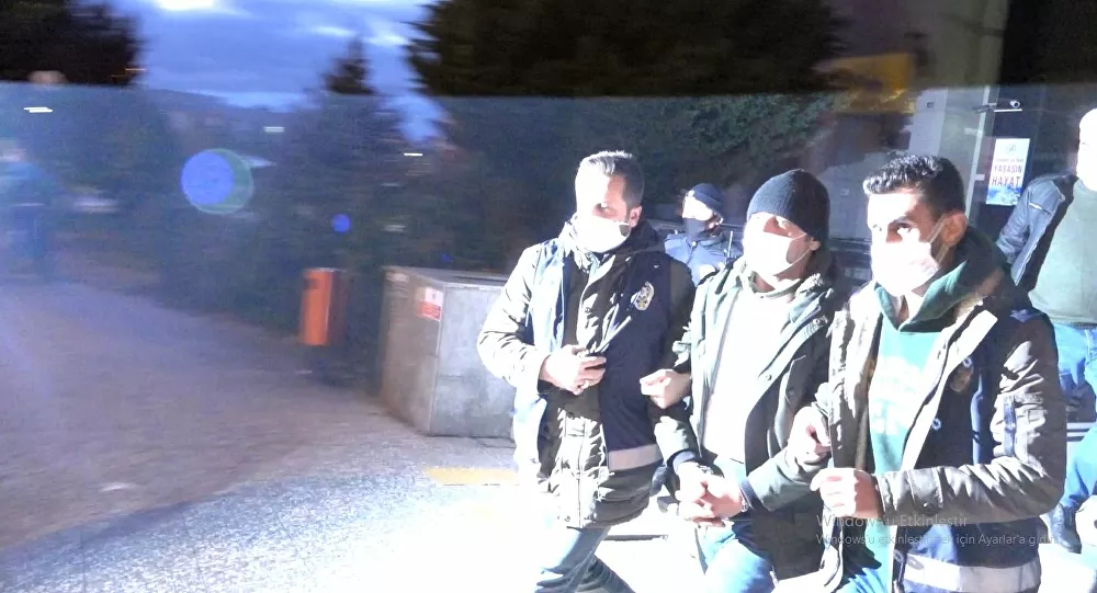 Kayınvalide ve kayınbiraderini öldürüp 2 akrabasını yaralayan sanık: 'Boş arsaya ateş etmek istedim'