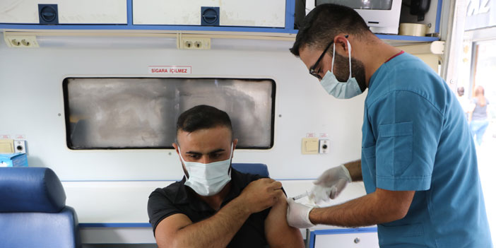 Hakkari'de randevusuz aşıya yoğun ilgi