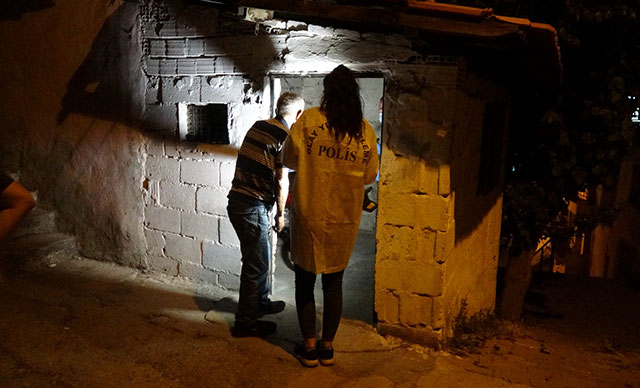 Husumetli ailelerin bıçaklı kavgası 5 yaralı