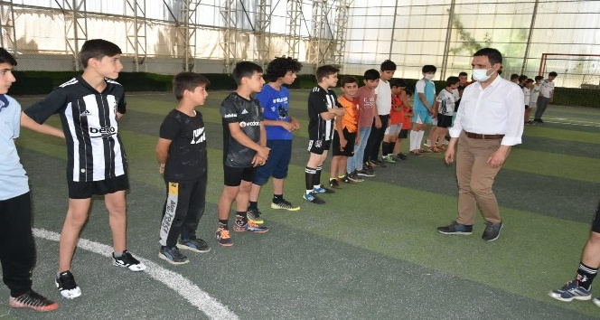 Yüksekova Beşiktaş Futbol Okulu açıldı