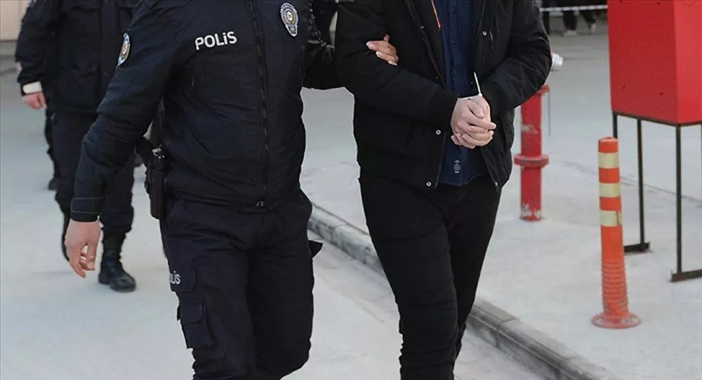 İzmir'de uyuşturucu operasyonlarında 11 tutuklama