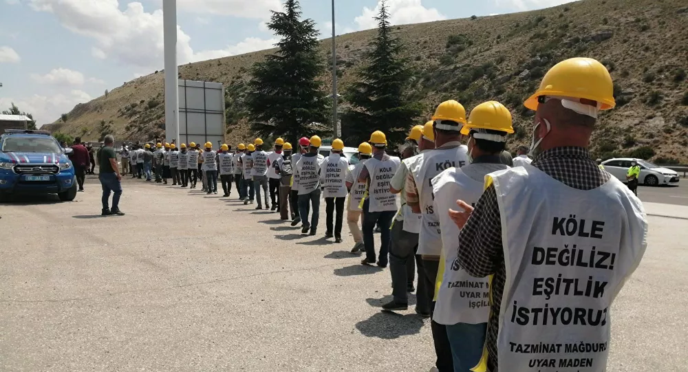 Maden işçileri trafik kazası geçirdi: