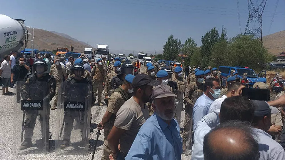 Tütün üreticilerine gözaltı