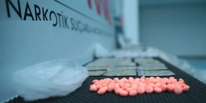 Adli emanette 10 yıl süren vurgun: Eroinin yerine un koyup sattılar