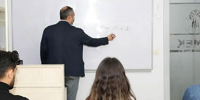 İBB, Kurmancî ve Zazakî öğretmenleri arıyor