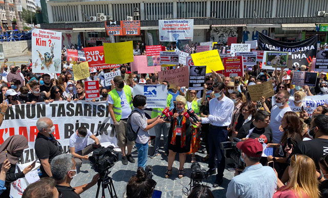 Ankara'da Hayvanları Koruma Kanunu protestosu