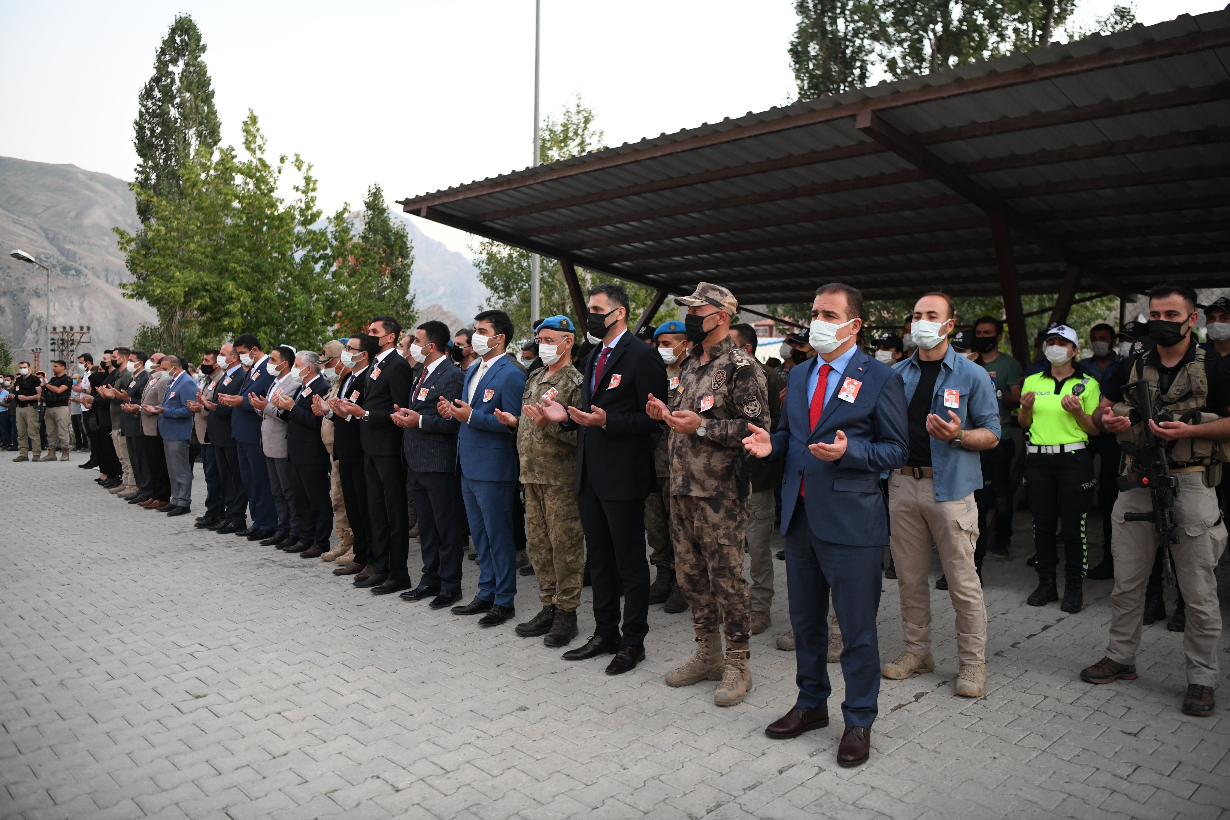 Hakkari'de şehit polis için tören düzenlendi