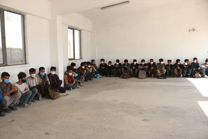 Van'da 73 düzensiz göçmen yakalandı