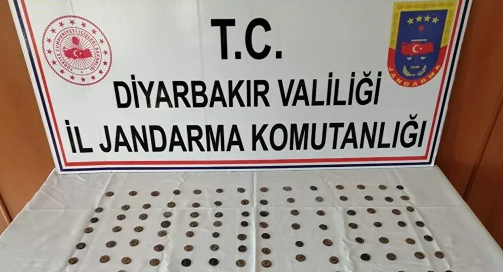 143 sikke ele geçirildi