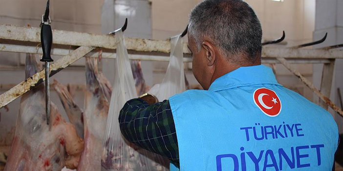 Hakkari'de bin aileye kurban eti dağıtıldı