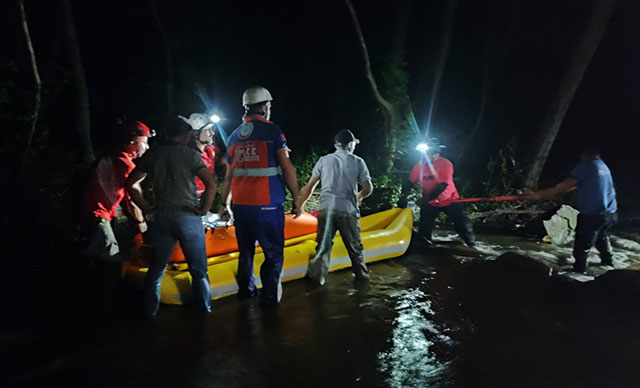 3 metre yükseklikten düştü, 4 saat sonra kurtarılabildi