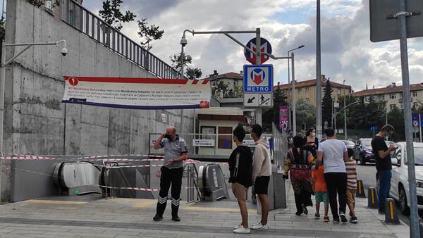 Metro hattında yangın paniği!