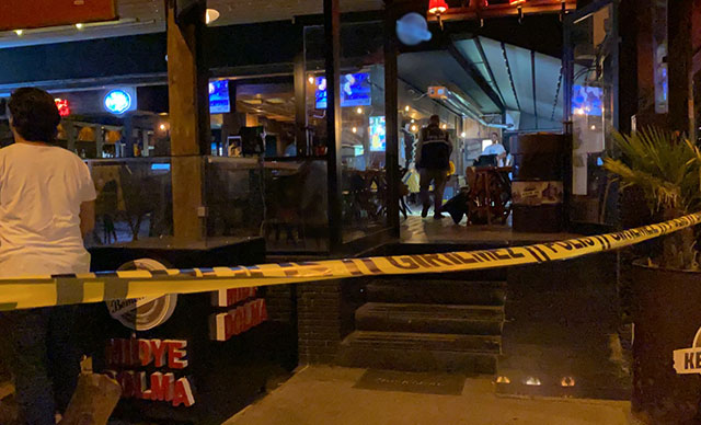 Eğlence mekanında silahlı kavga: 2 ölü