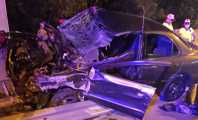 Düğün yolunda feci kaza