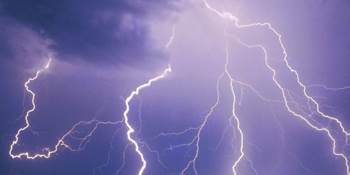 Yıldırım Van Özalp'ta can aldı