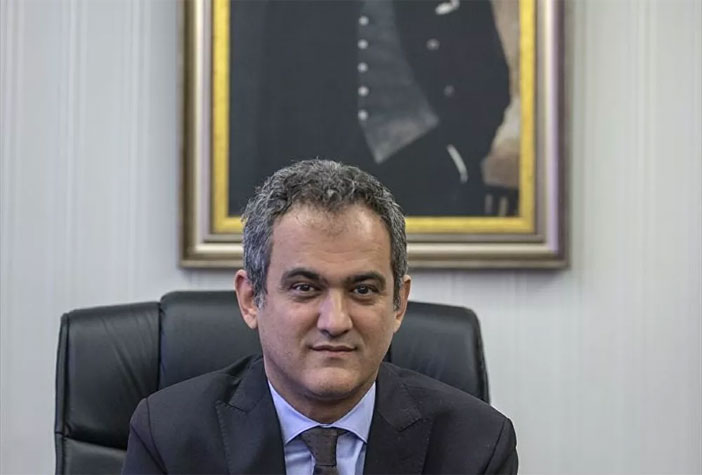 Selçuk'un yerine Özer atandı