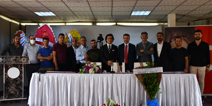 Hakkari Gazeteciler Cemiyeti kongreye gitti!