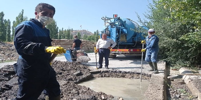 Hakkari'de 800 hanenin kanalizasyon sorunu giderildi