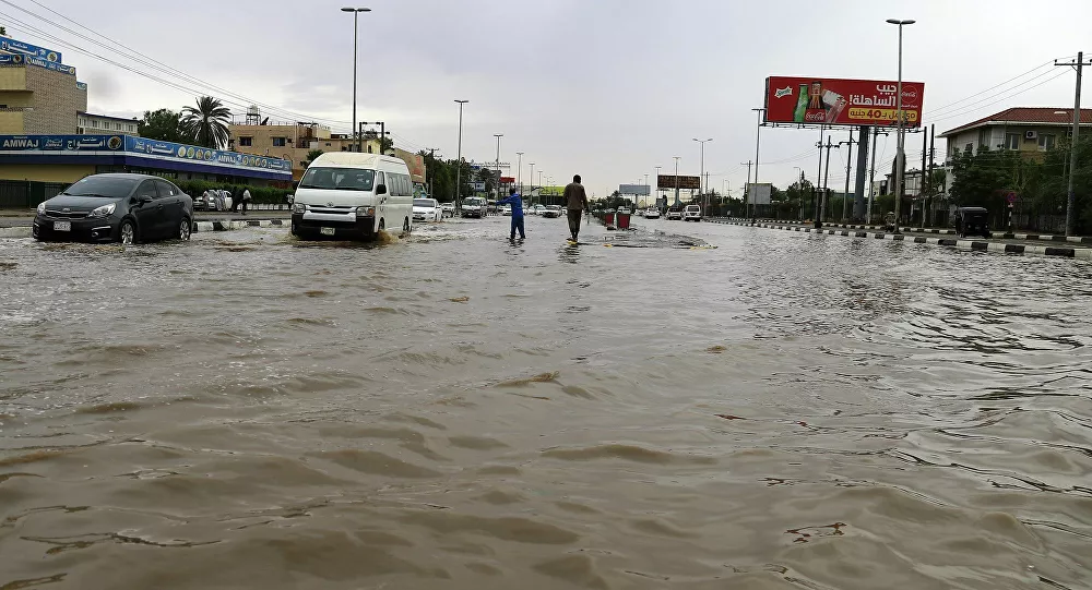 Havalimanını su bastı