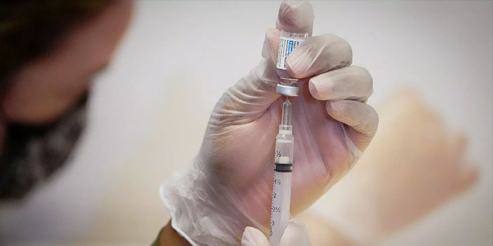 İş dünyasında yeni tartışma: Aşı olmayan personel işten çıkarılabilir mi?