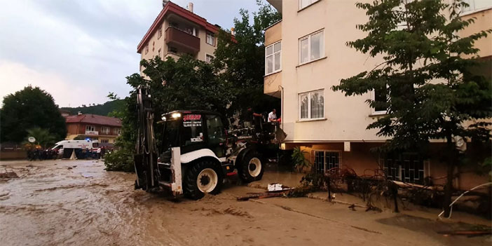 Sel felaketinde can kaybı 11'e çıktı